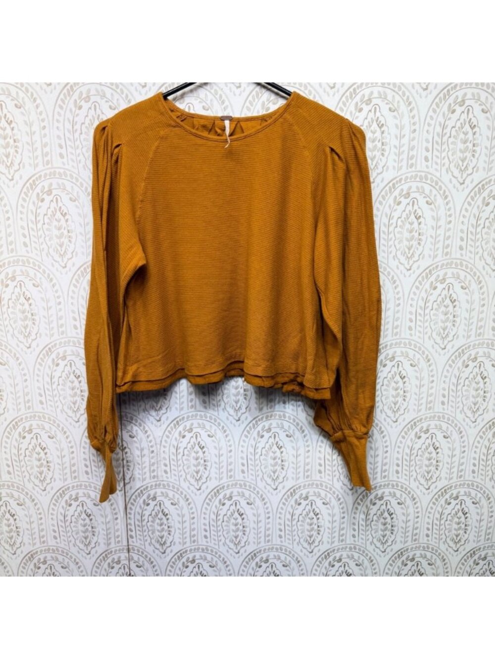 Free People Top Women Small‎ Mustard Yellow Puff Sleeve Pleated Back Ribbed
